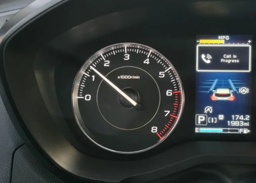 why does my rpm go up and down while parked